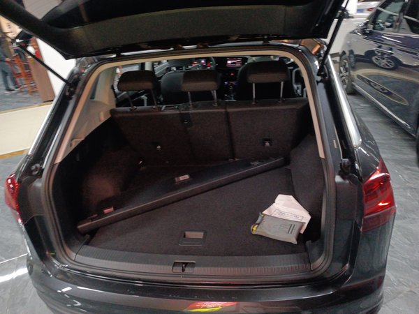 Volkswagen Tayron 2020, 43900 км, за 14670 USD - фото 18