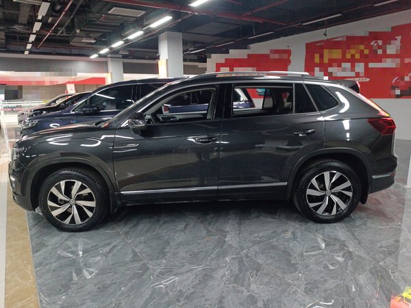 Volkswagen Tayron 2020, 43900 км, за 14670 USD