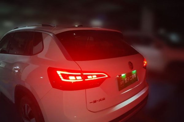 Volkswagen Tayron 2020, 50100 км, за 13635 USD