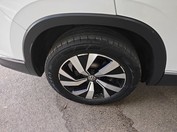 Volkswagen Tayron 2020, 61800 км, за 14256 USD - фото 7