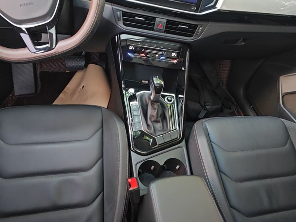 Volkswagen Tayron 2020, 61800 км, за 14256 USD - фото 14