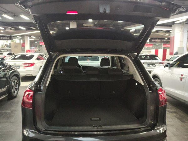 Volkswagen Tayron 2022, 49700 км, за 18094 USD - фото 18