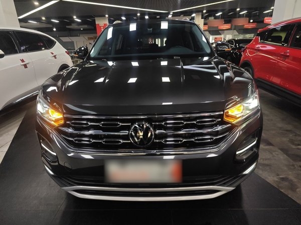 Volkswagen Tayron 2022 280TSI Two-Wheel Drive Luxury Smart Connectivity Version, 2022 года