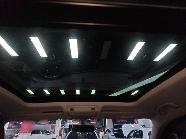 Volkswagen Tayron 2022, 49800 км, за 18551 USD - фото 21