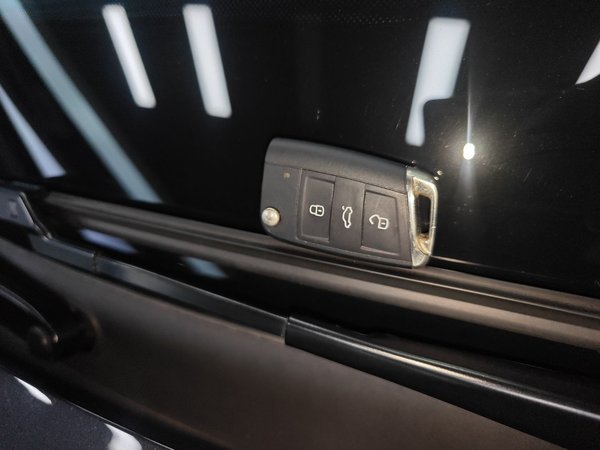 Volkswagen Tayron 2022, 49800 км, за 18551 USD - фото 12