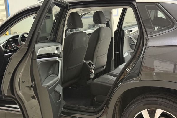 Volkswagen Tayron 2022, 58000 км, за 19777 USD - фото 14