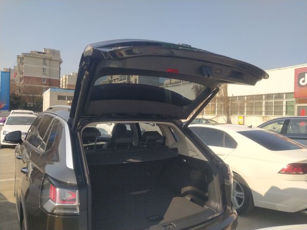 Volkswagen Tayron 2023, 65200 км, за 17101 USD - фото 22