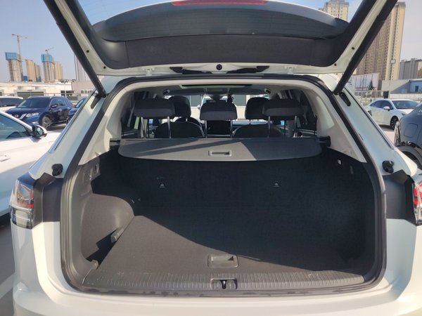 Volkswagen Tayron 2023, 106600 км, за 18002 USD - фото 18