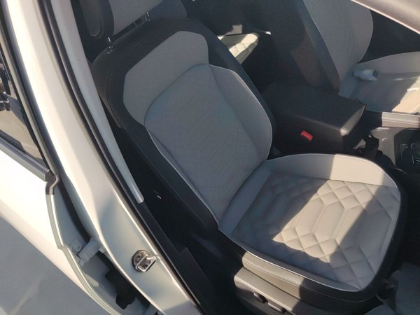 Volkswagen Tayron 2023, 106600 км, за 18002 USD - фото 23