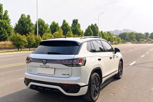 Volkswagen Tayron 2023, 12400 км, за 21503 USD - фото 6