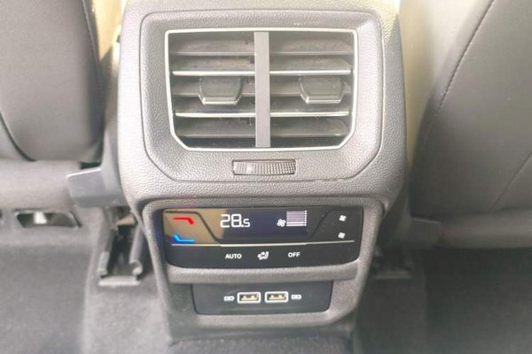 Volkswagen Tayron 2023, 12400 км, за 21503 USD - фото 11