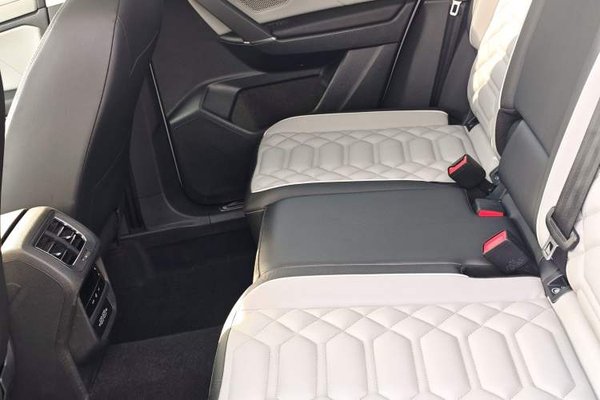 Volkswagen Tayron 2023, 12400 км, за 21503 USD - фото 13