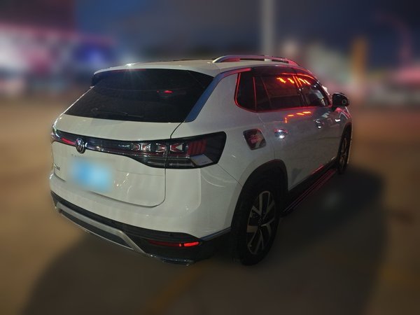 Volkswagen Tayron 2023, 12800 км, за 17881 USD - фото 6
