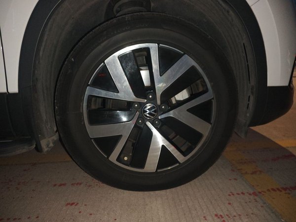 Volkswagen Tayron 2023, 12800 км, за 17881 USD - фото 8