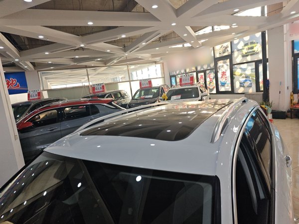 Volkswagen Tayron 2023, 47700 км, за 20471 USD - фото 11