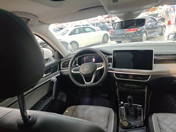 Volkswagen Tayron 2023, 47700 км, за 20471 USD - фото 12