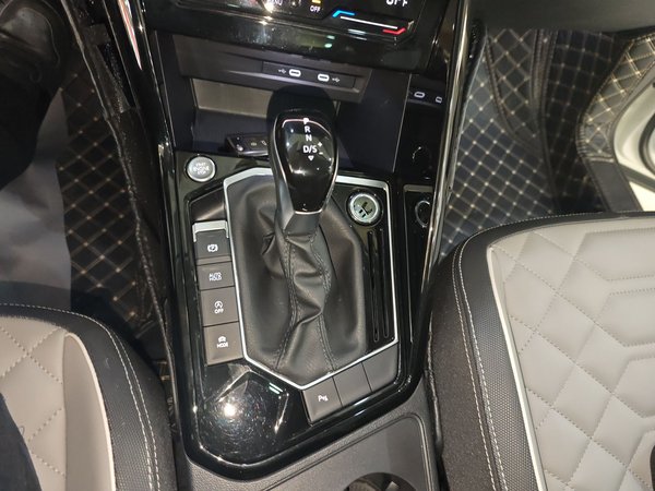 Volkswagen Tayron 2023, 47700 км, за 20471 USD - фото 15