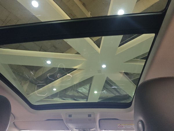 Volkswagen Tayron 2023, 47700 км, за 20471 USD - фото 17