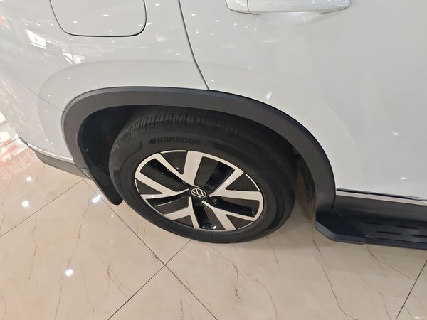 Volkswagen Tayron 2023, 47700 км, за 20471 USD - фото 10