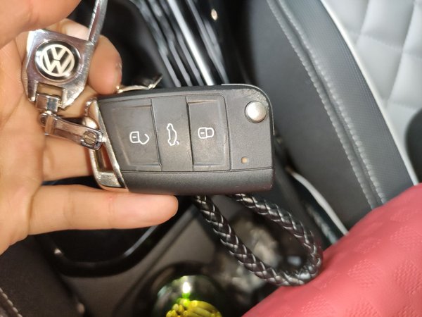 Volkswagen Tayron 2023, 9200 км, за 22504 USD - фото 9