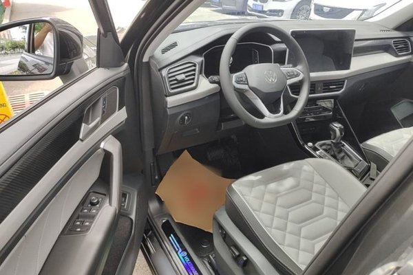 Volkswagen Tayron 2024, 6600 км, за 20559 USD - фото 23