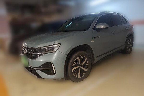 Volkswagen Tayron GTE Plug-in Hybrid · 2023 год