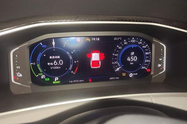 Volkswagen Tayron GTE Plug-in Hybrid 2023, 68900 км, за 14358 USD - фото 11