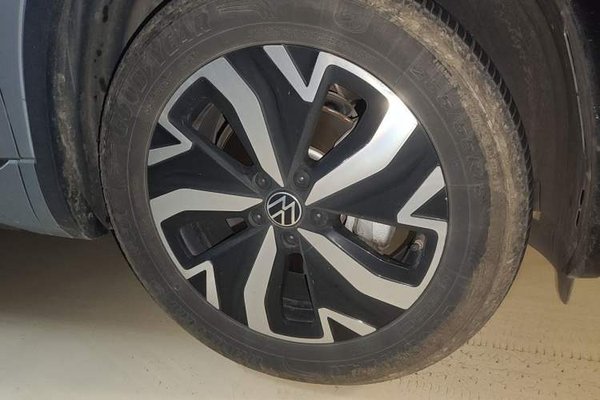 Volkswagen Tayron GTE Plug-in Hybrid 2023, 68900 км, за 14358 USD - фото 8