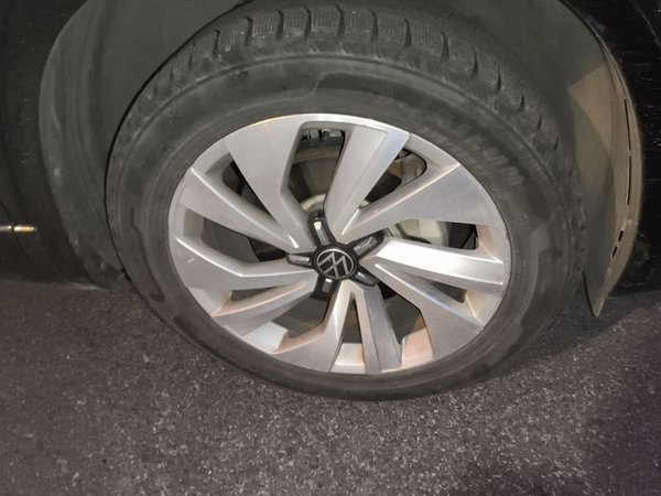 Volkswagen Tayron X 2020, 50000 км, за 16604 USD - фото 8