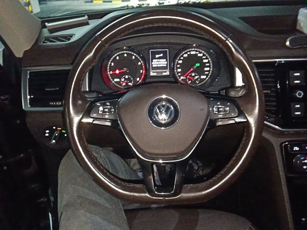 Volkswagen Teramont 2019, 60700 км, за 17057 USD - фото 11