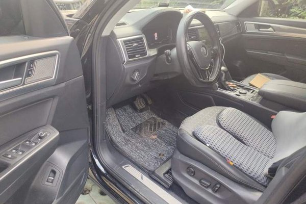 Volkswagen Teramont 2020, 125300 км, за 16461 USD - фото 13