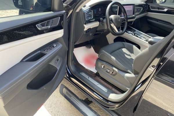 Volkswagen Teramont 2021, 78300 км, за 25690 USD - фото 16