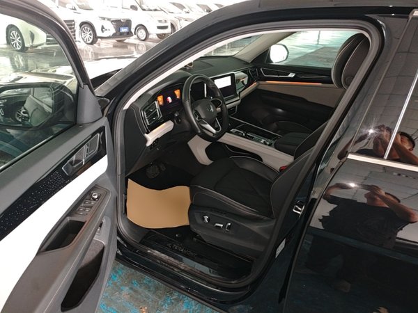 Volkswagen Teramont 2021, 121300 км, за 28664 USD - фото 19