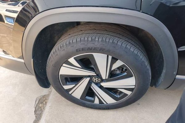 Volkswagen Teramont 2023, 126100 км, за 23875 USD - фото 11