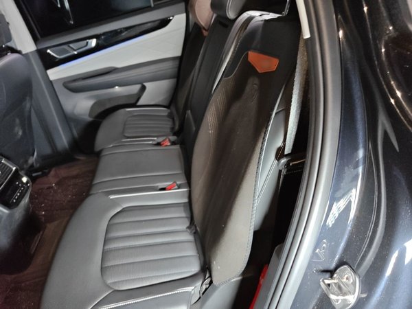 Volkswagen Teramont 2023, 31500 км, за 32250 USD - фото 18