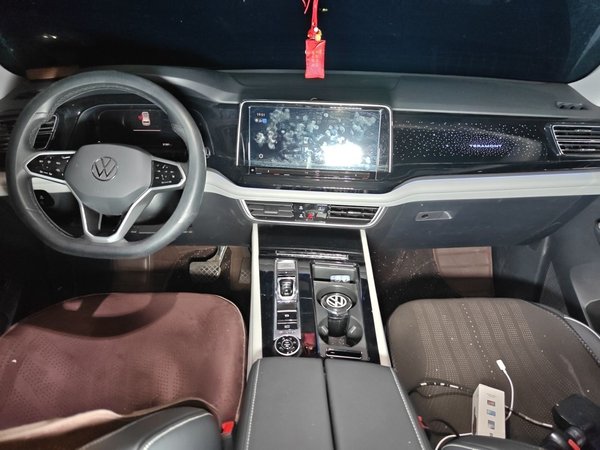 Volkswagen Teramont 2023, 31500 км, за 32250 USD - фото 10