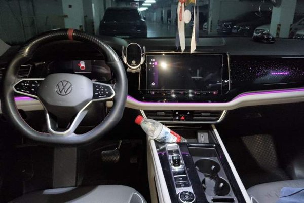 Volkswagen Teramont 2023, 52600 км, за 28070 USD - фото 10
