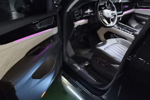 Volkswagen Teramont 2023, 52600 км, за 28070 USD - фото 17