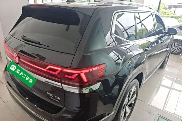 Volkswagen Teramont 2023, 60300 км, за 29468 USD