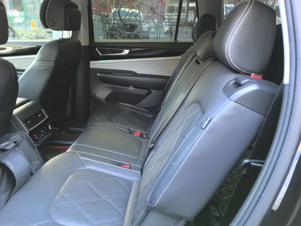 Volkswagen Teramont 2023, 115000 км, за 32670 USD - фото 18