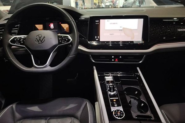 Volkswagen Teramont 2024, 23100 км, за 33400 USD - фото 13