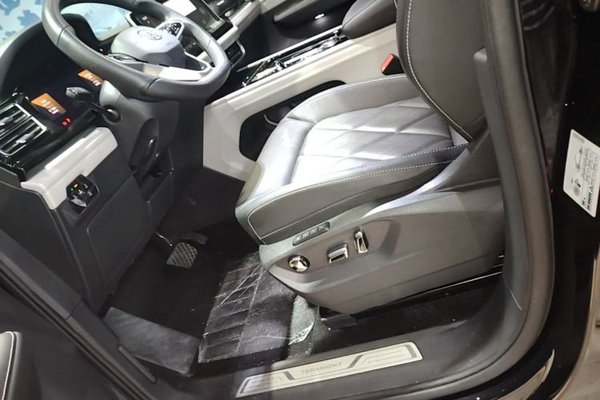 Volkswagen Teramont 2024, 23100 км, за 33400 USD - фото 18