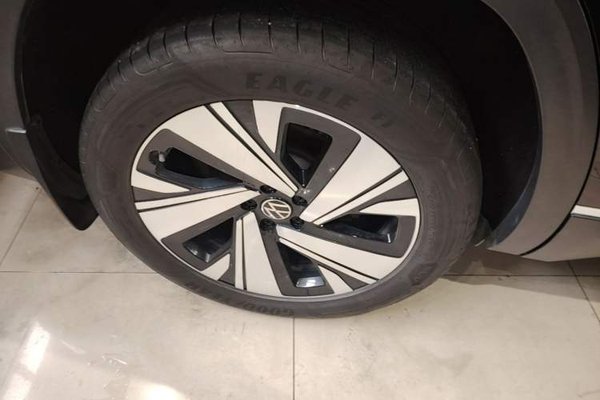 Volkswagen Teramont 2024, 23100 км, за 33400 USD - фото 10