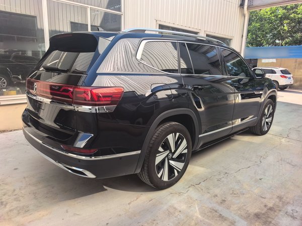 Volkswagen Teramont 2024, 34300 км, за 31692 USD