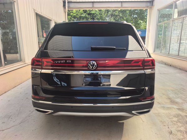 Volkswagen Teramont 2024, 34300 км, за 31692 USD