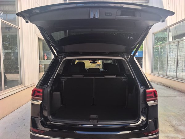Volkswagen Teramont 2024, 34300 км, за 31692 USD - фото 13