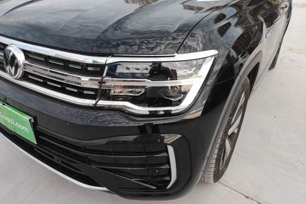 Volkswagen Teramont X 2024, 52800 км, за 25626 USD - фото 8