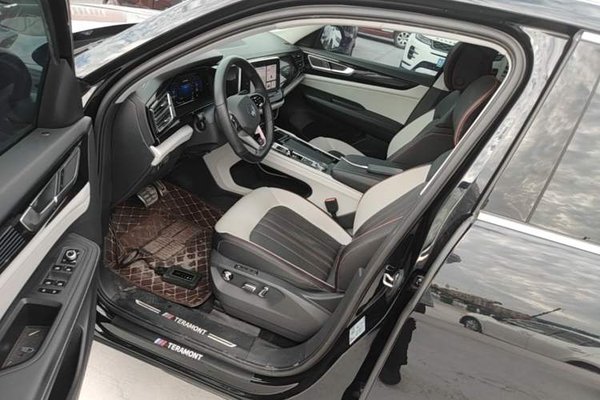 Volkswagen Teramont X 2024, 52800 км, за 25626 USD - фото 22