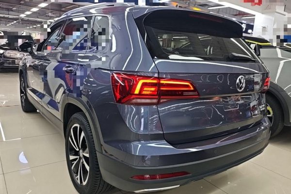 Volkswagen Tharu 2019, 102300 км, за 12058 USD