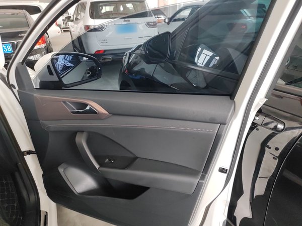 Volkswagen Tharu 2019, 67500 км, за 9119 USD - фото 15